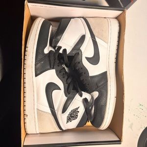 Jordan 1 Stage haze size 9